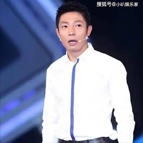人过端午和游客玩水一点架子都没有AG真人这才是真偶像！撒贝宁带家(图6)