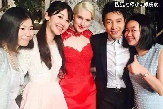 人过端午和游客玩水一点架子都没有AG真人这才是真偶像！撒贝宁带家(图14)